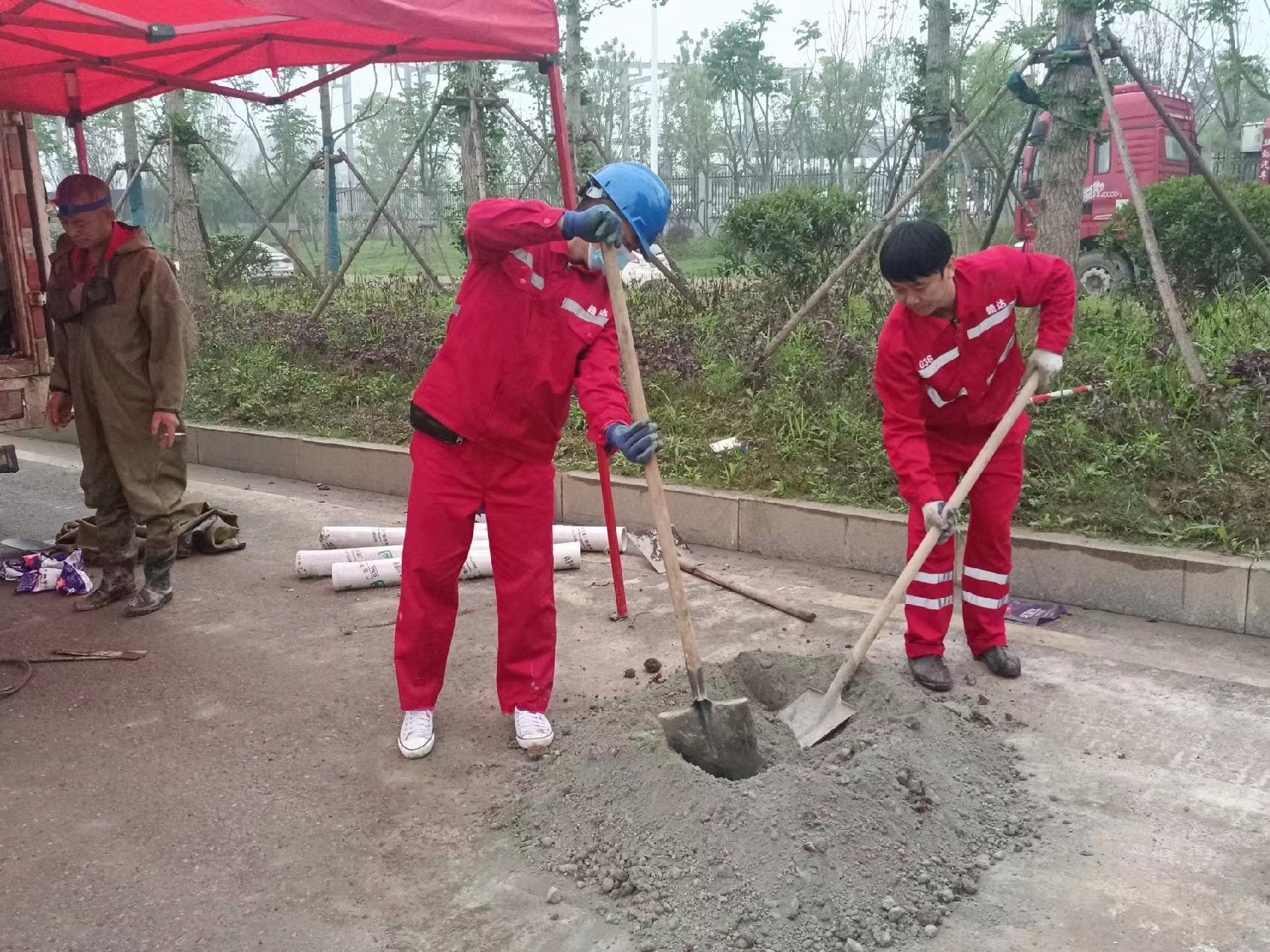 常山管道疏通哪家好】及时进行市政管道清淤